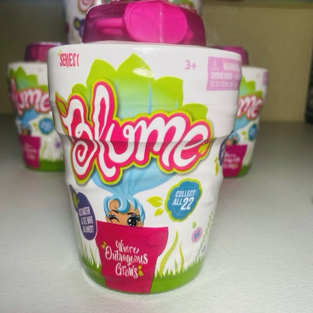 Blume Series 1 Surprise Doll - Pink Lot of 13 - Picture 3 of 8